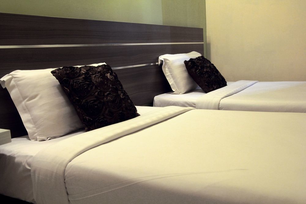 Oyo 182 Simms Grand Inn Куала-Лумпур Экстерьер фото